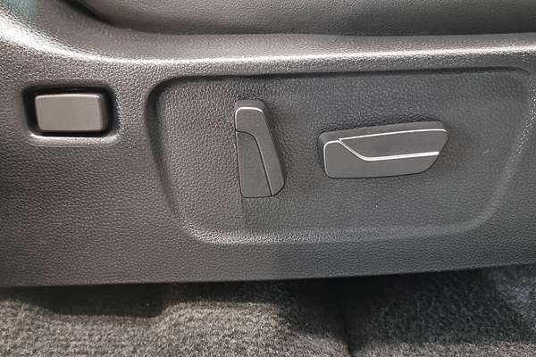 2024 Isuzu MU-X LS-T