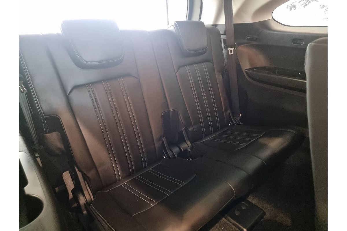 2024 Isuzu MU-X LS-T