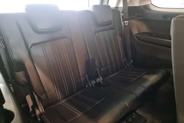 2024 Isuzu MU-X LS-T