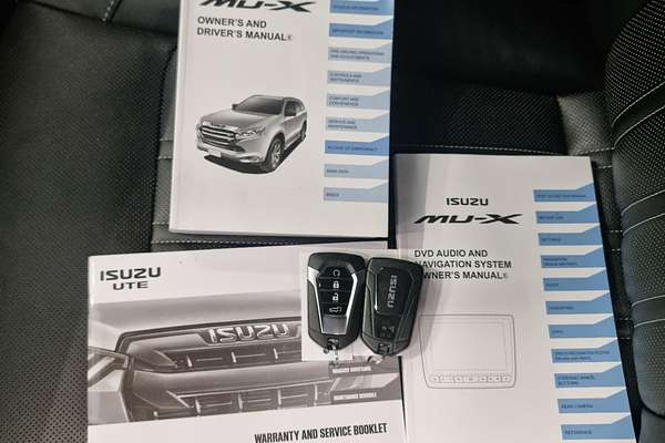 2024 Isuzu MU-X LS-T