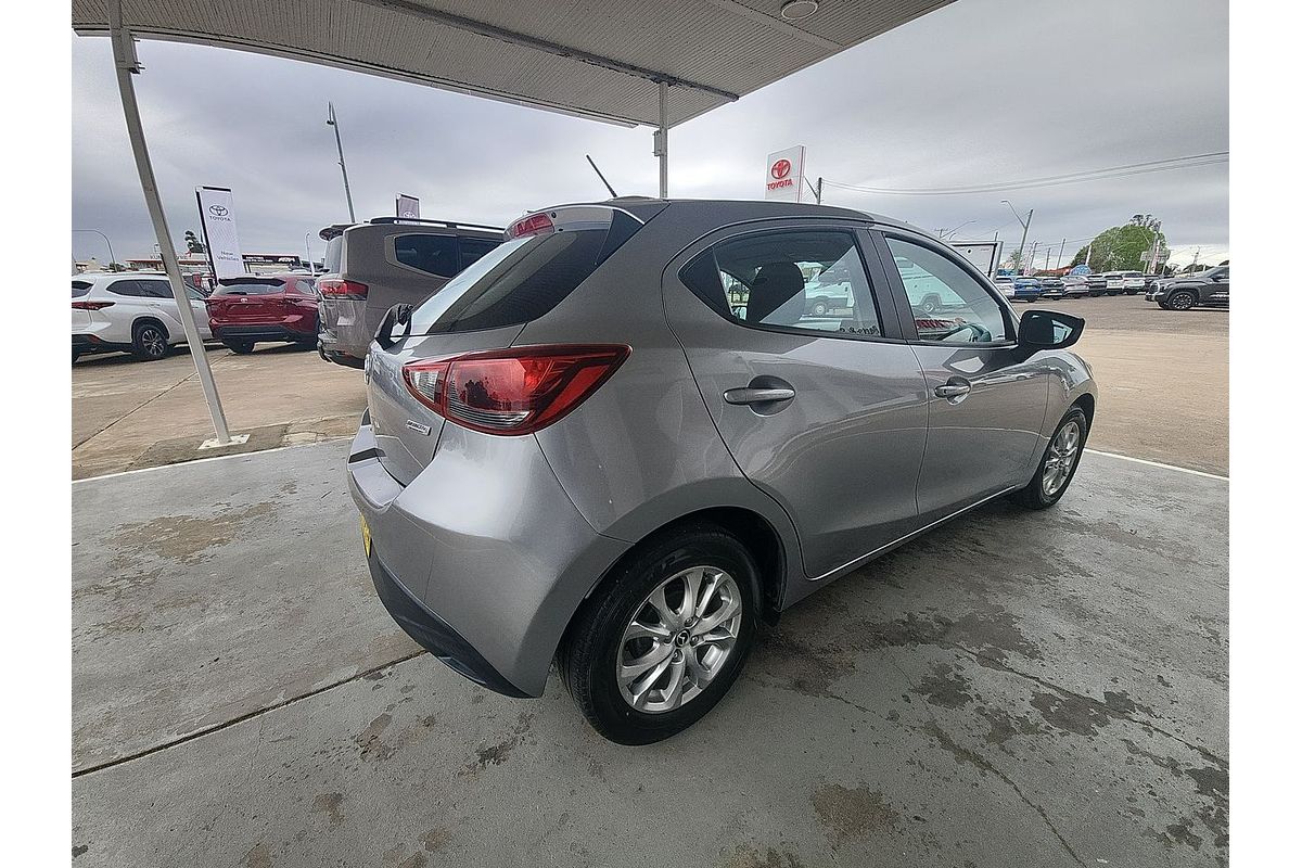 2015 Mazda 2 Maxx DJ Series