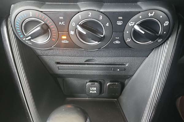 2015 Mazda 2 Maxx DJ Series