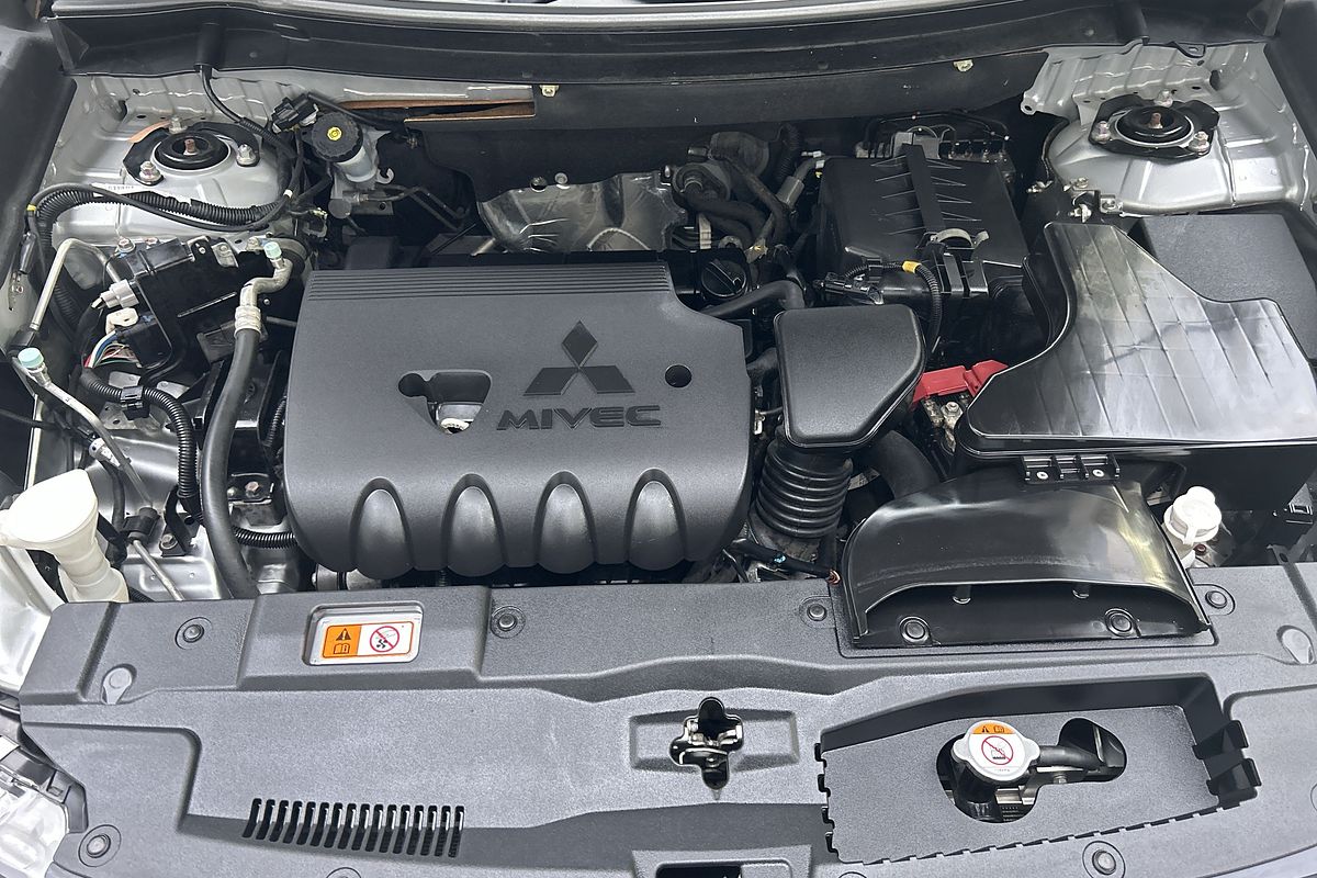 2018 Mitsubishi Outlander ES ZL