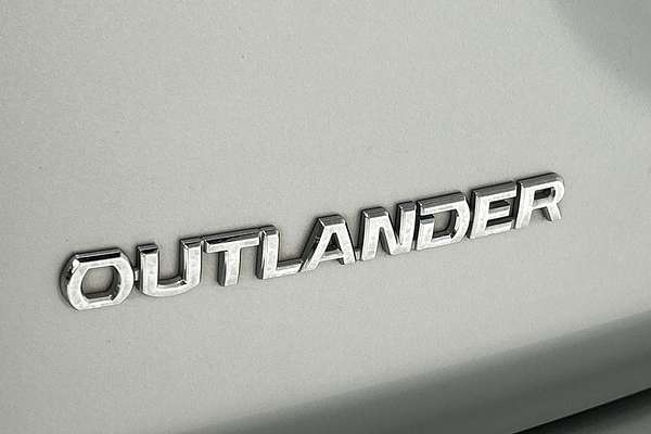 2018 Mitsubishi Outlander ES ZL