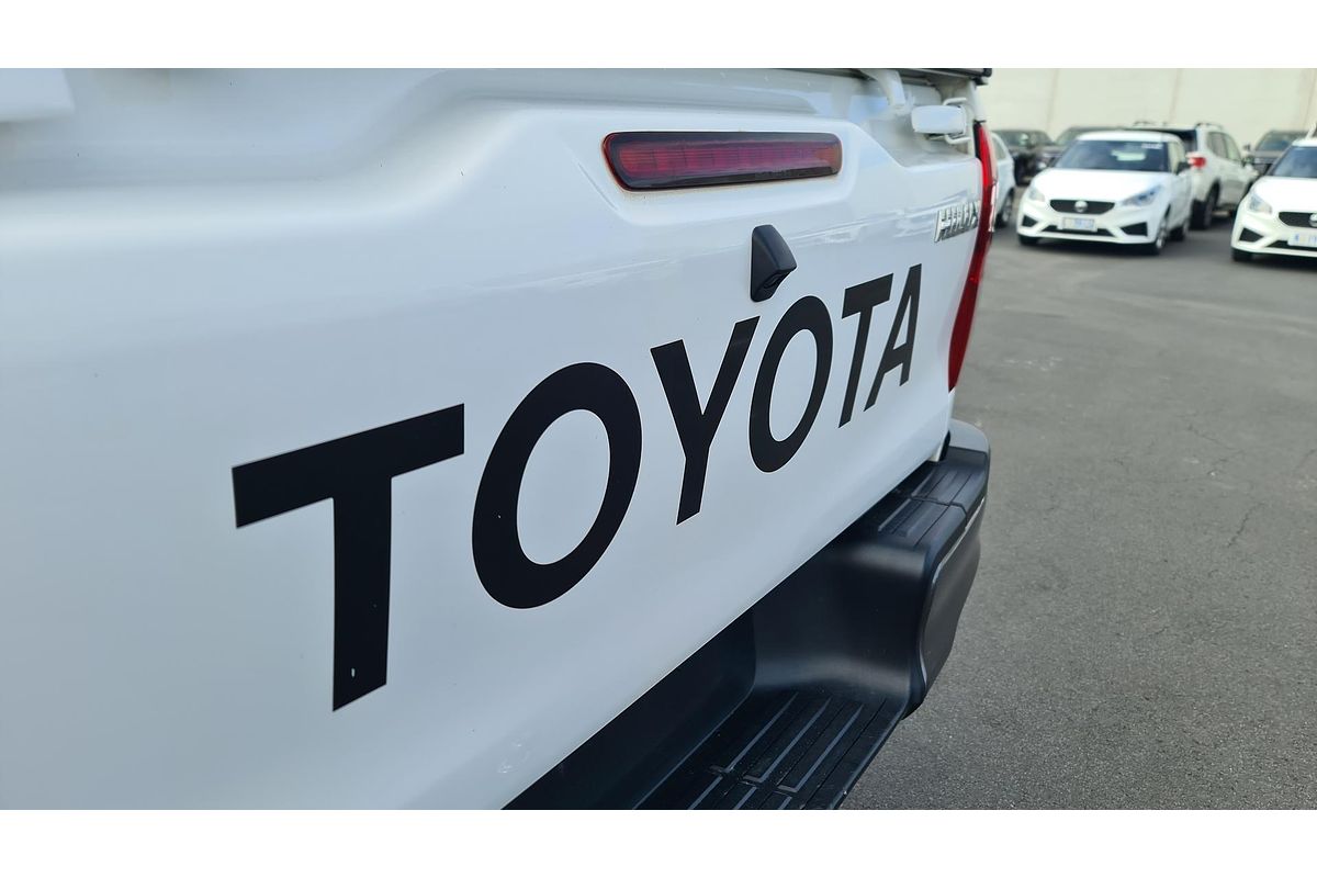 2018 Toyota Hilux SR GUN126R 4X4