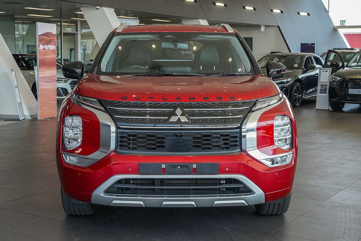 2022 Mitsubishi Outlander Exceed ZM