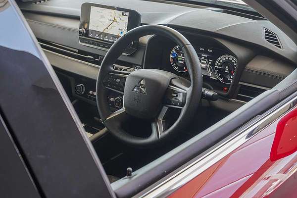 2022 Mitsubishi Outlander Exceed ZM