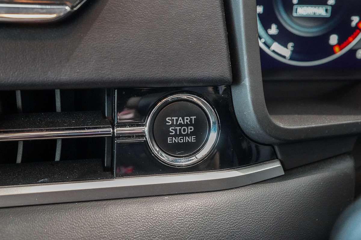 2022 Mitsubishi Outlander Exceed ZM