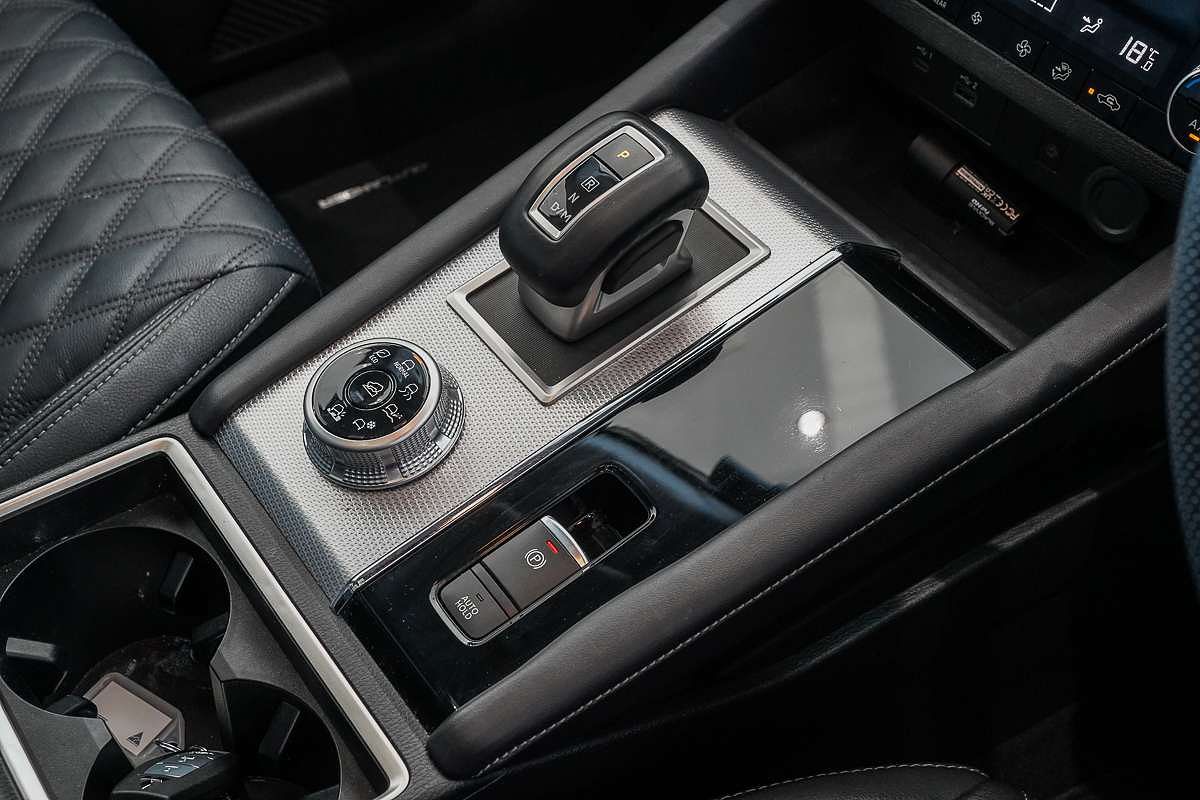 2022 Mitsubishi Outlander Exceed ZM