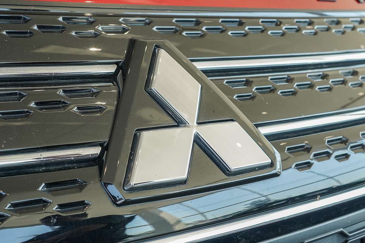 2022 Mitsubishi Outlander Exceed ZM