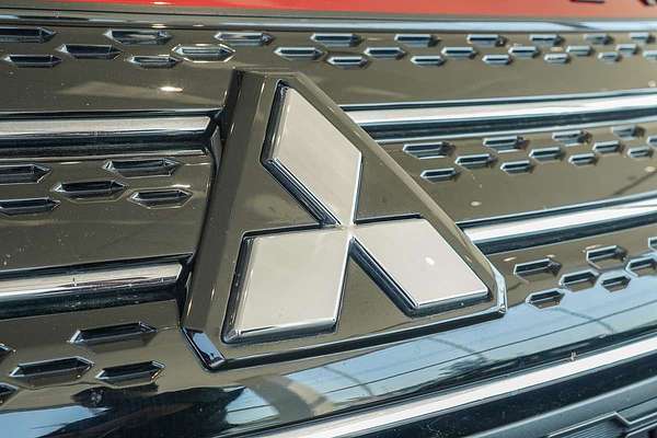 2022 Mitsubishi Outlander Exceed ZM