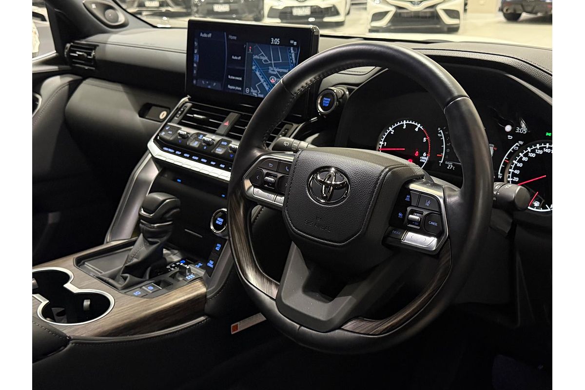 2023 Toyota Landcruiser Sahara FJA300R