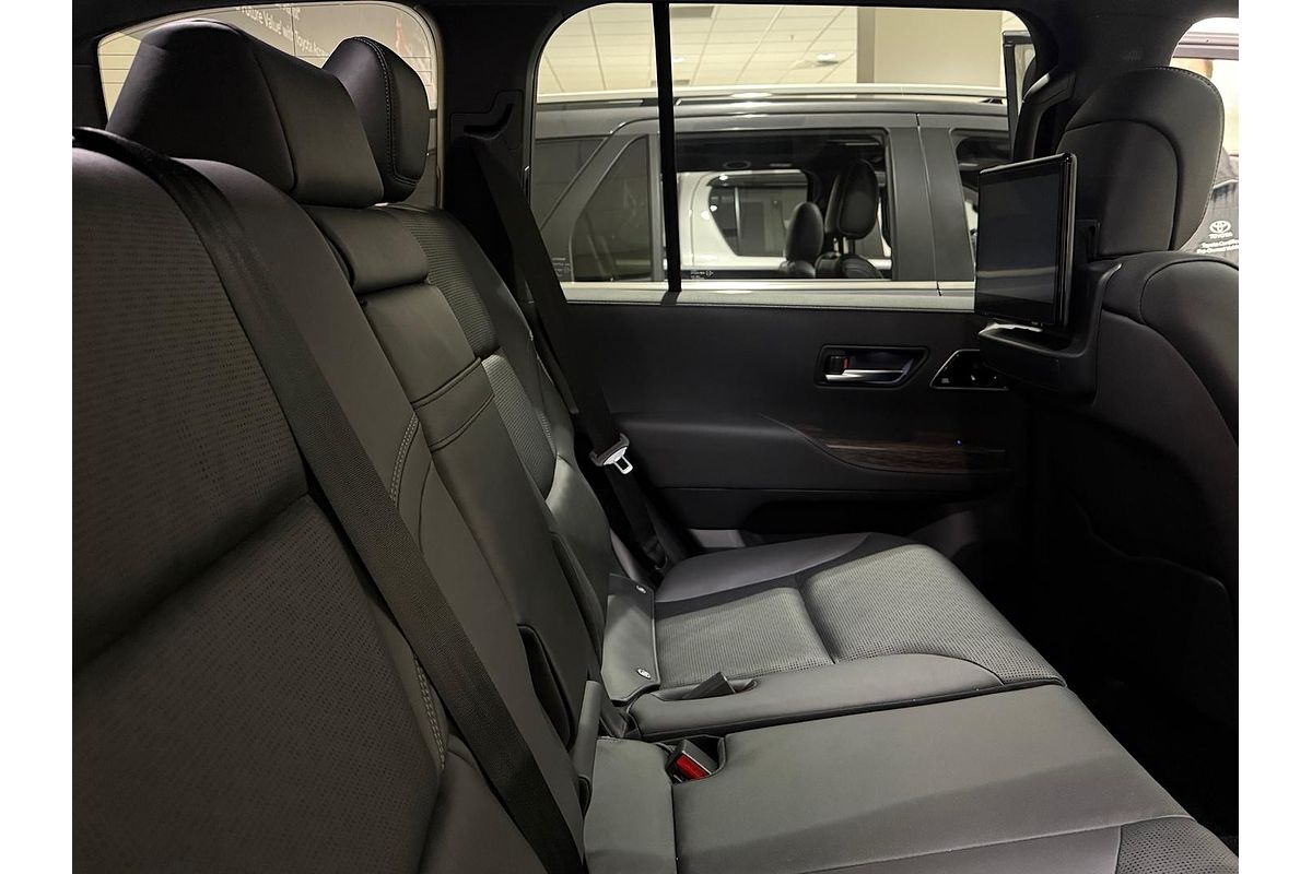 2023 Toyota Landcruiser Sahara FJA300R