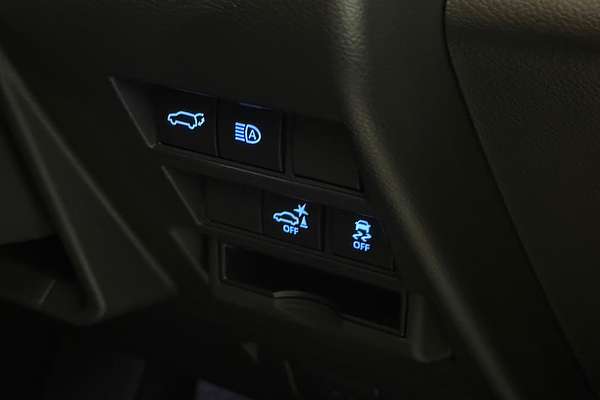 2023 Toyota Landcruiser Sahara FJA300R