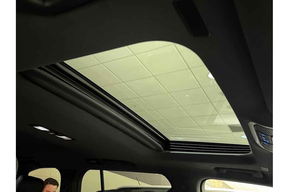 2023 Toyota Landcruiser Sahara FJA300R