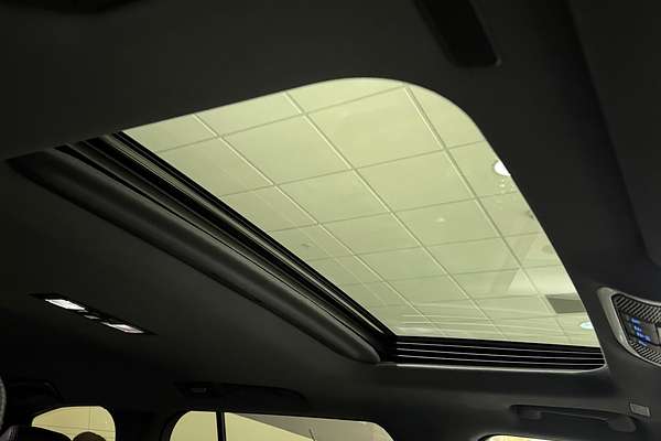 2023 Toyota Landcruiser Sahara FJA300R