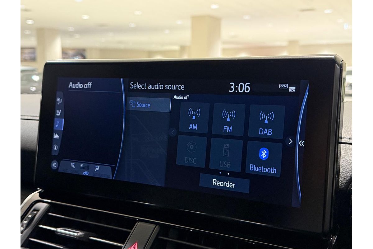 2023 Toyota Landcruiser Sahara FJA300R