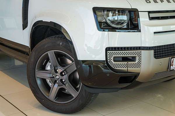2024 Land Rover Defender 110 P400e X-Dynamic SE L663