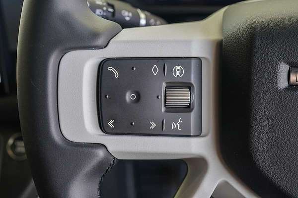 2024 Land Rover Defender 110 P400e X-Dynamic SE L663