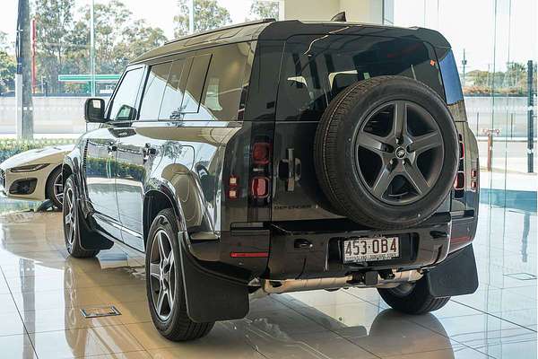 2025 Land Rover Defender 110 P400e X-Dynamic SE L663