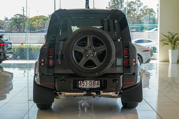 2025 Land Rover Defender 110 P400e X-Dynamic SE L663