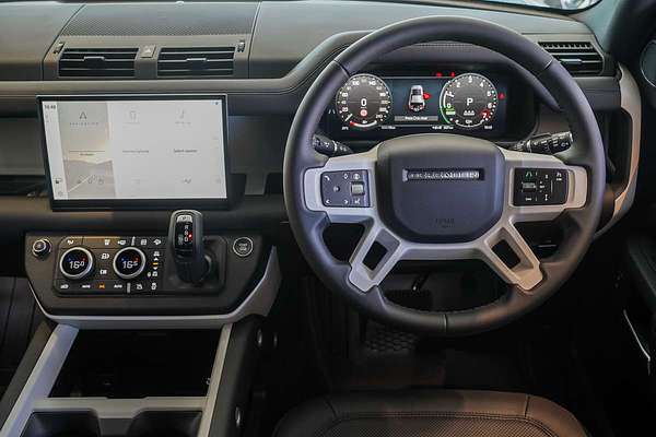 2025 Land Rover Defender 110 P400e X-Dynamic SE L663