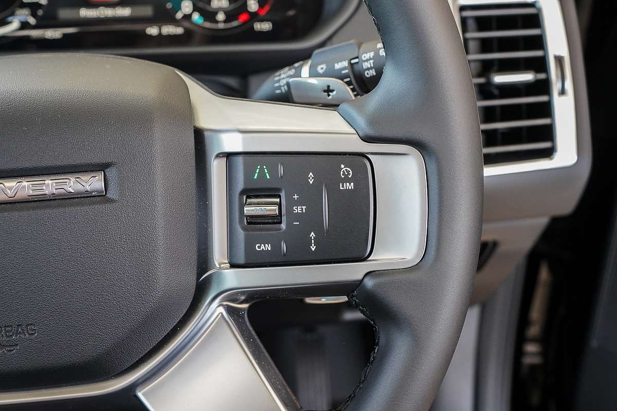 2024 Land Rover Discovery D350 S Series 5