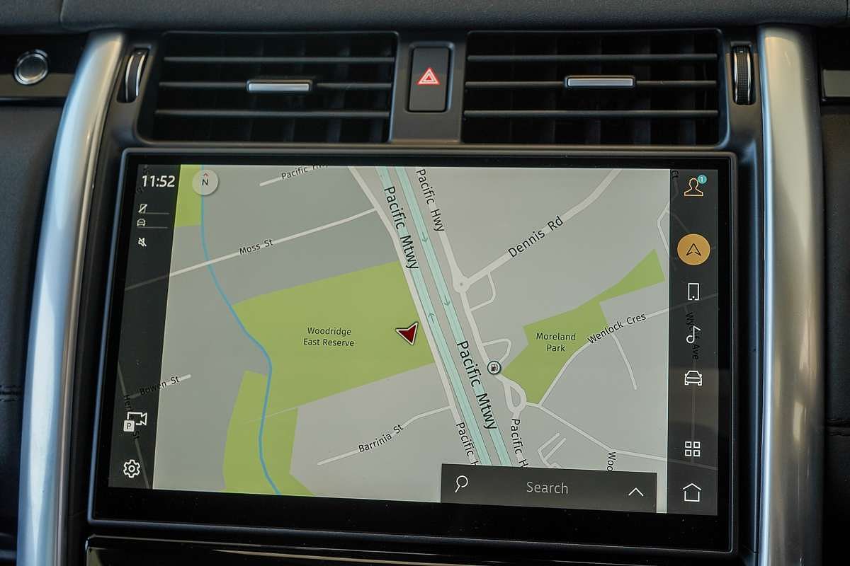 2024 Land Rover Discovery D350 S Series 5