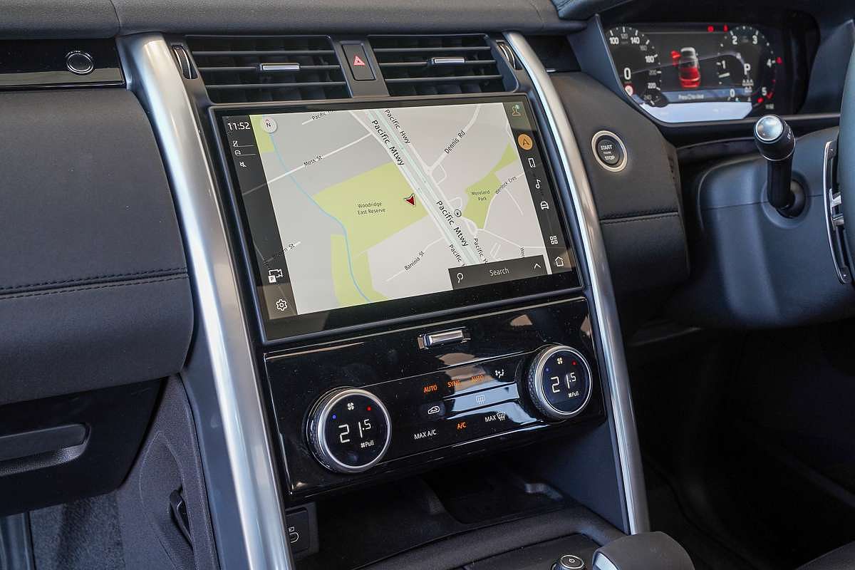 2024 Land Rover Discovery D350 S Series 5