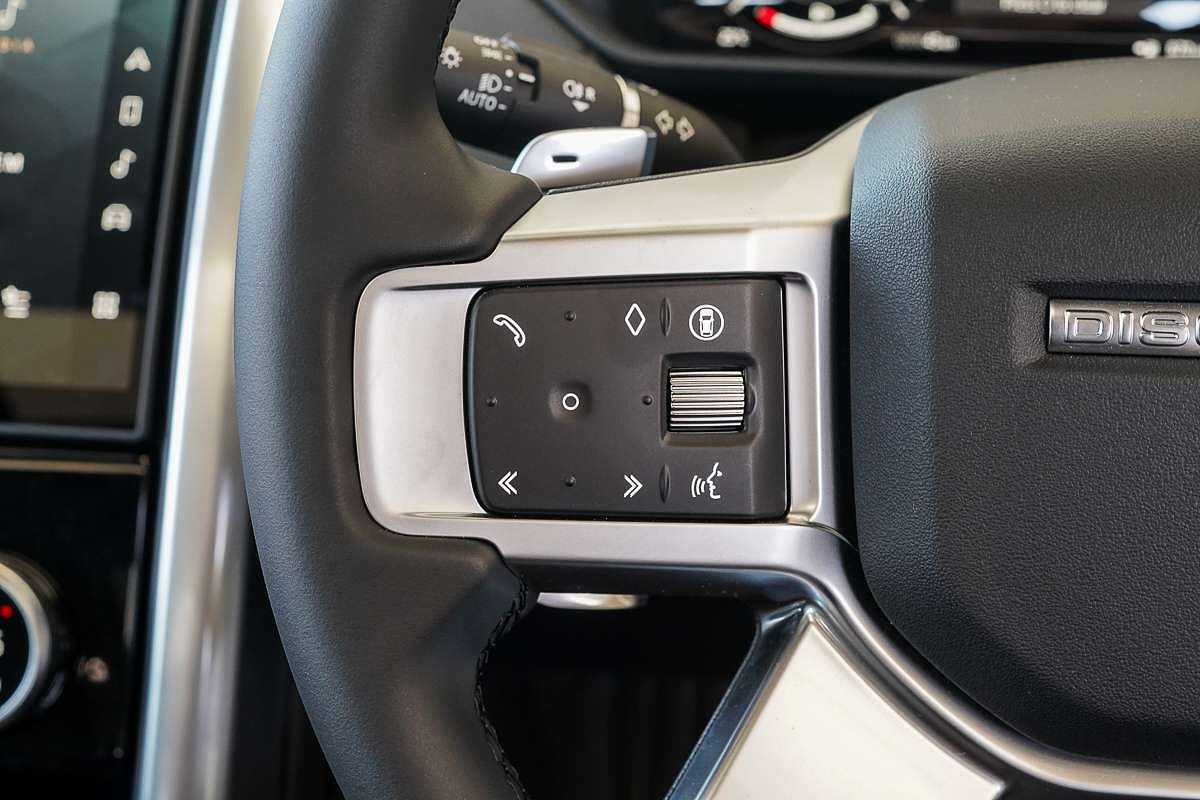 2024 Land Rover Discovery D350 S Series 5