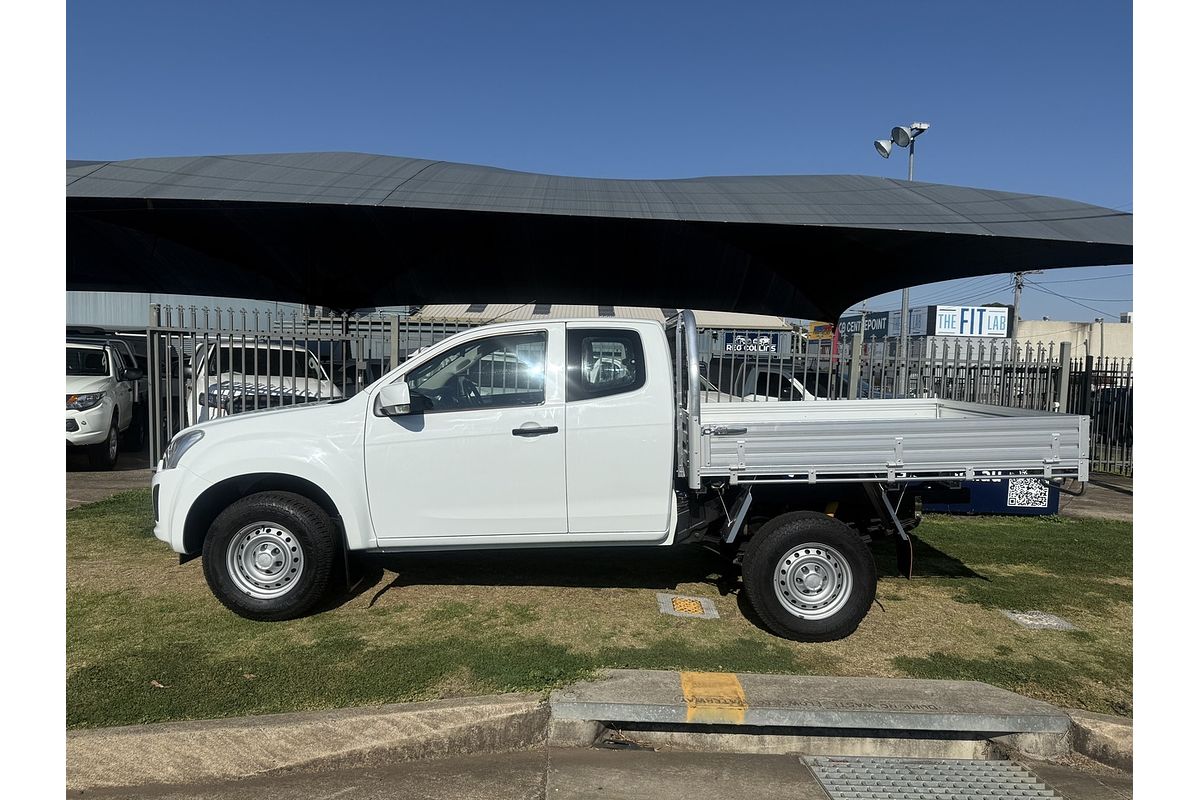2017 Isuzu D-MAX SX High Ride Rear Wheel Drive