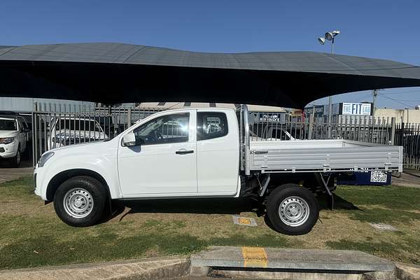 2017 Isuzu D-MAX SX High Ride Rear Wheel Drive