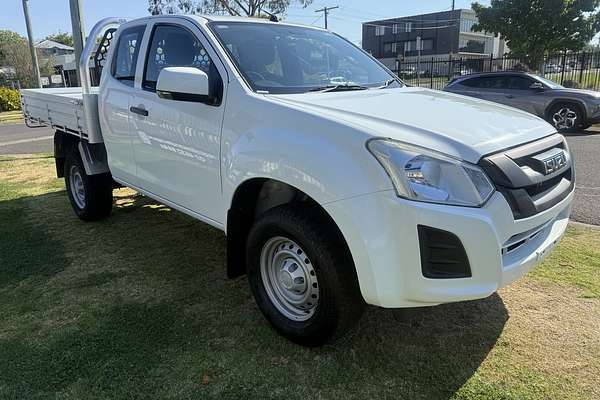 2017 Isuzu D-MAX SX High Ride Rear Wheel Drive