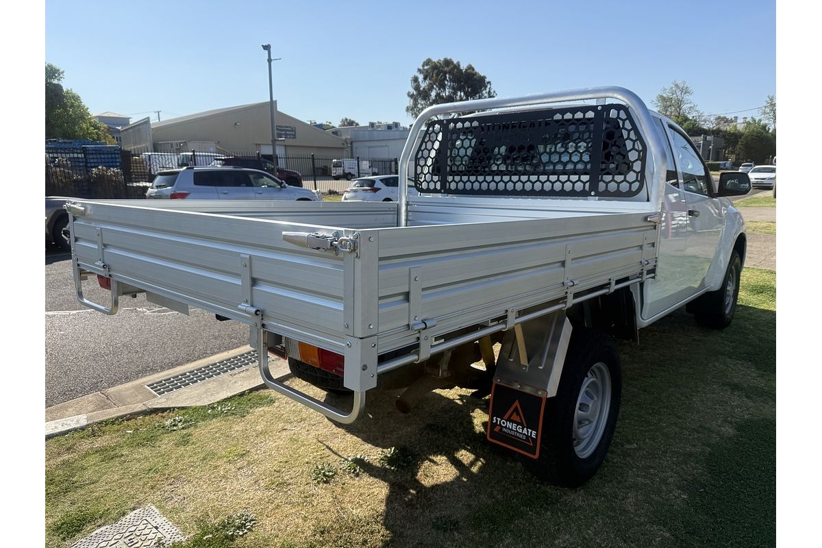 2017 Isuzu D-MAX SX High Ride Rear Wheel Drive