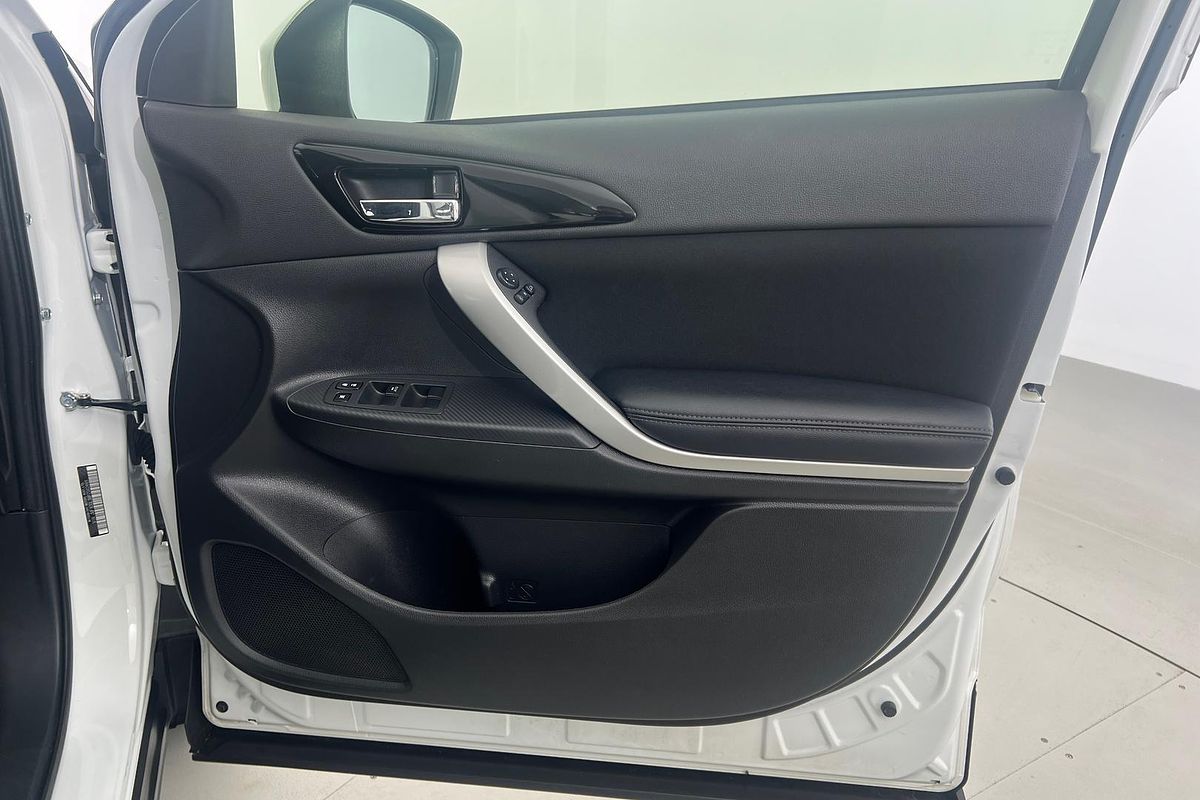 2021 Mitsubishi Eclipse Cross PHEV ES YB