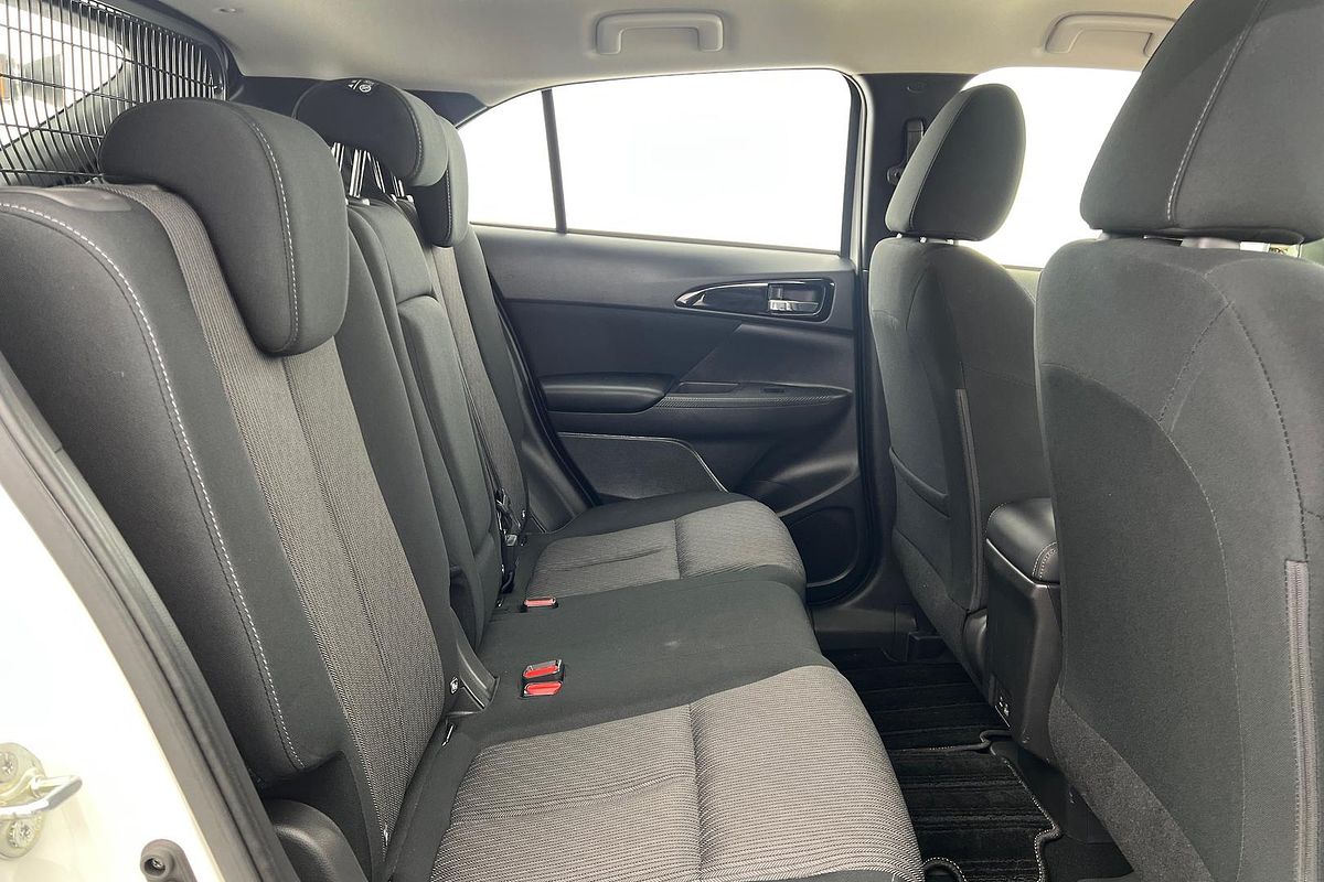 2021 Mitsubishi Eclipse Cross PHEV ES YB