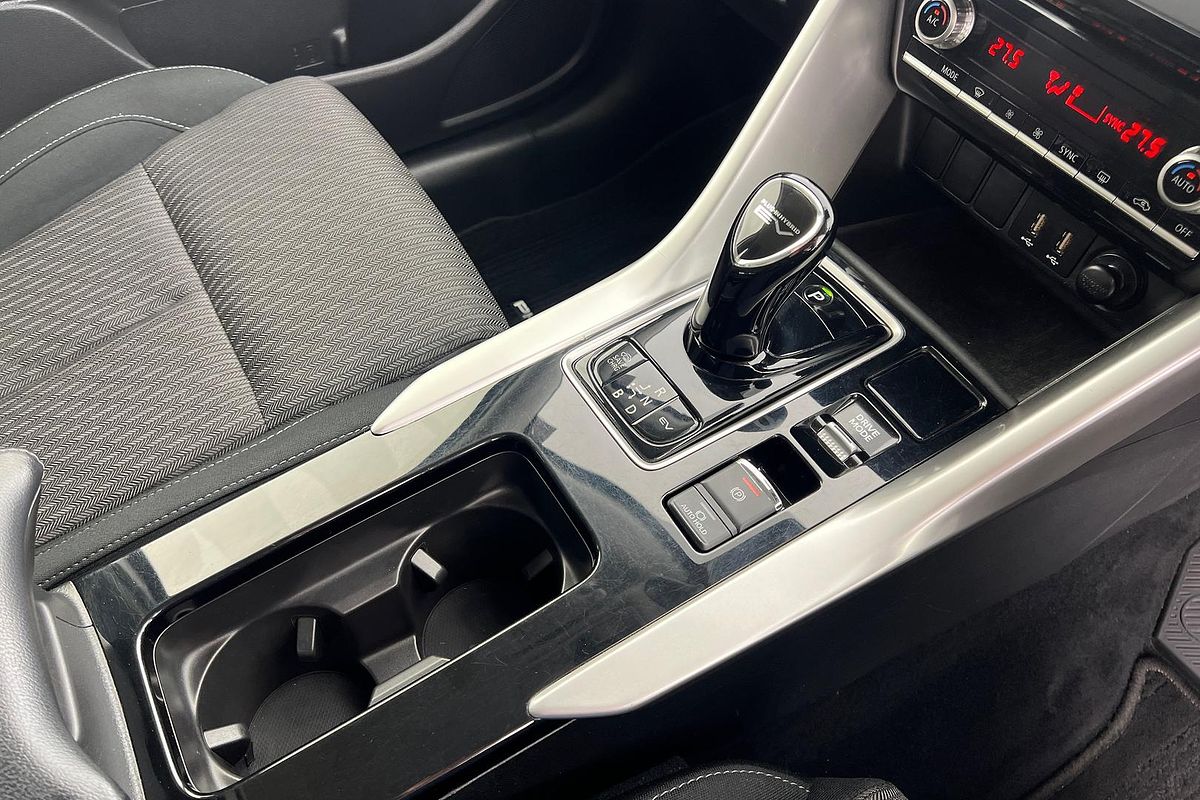 2021 Mitsubishi Eclipse Cross PHEV ES YB