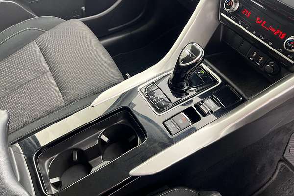 2021 Mitsubishi Eclipse Cross PHEV ES YB