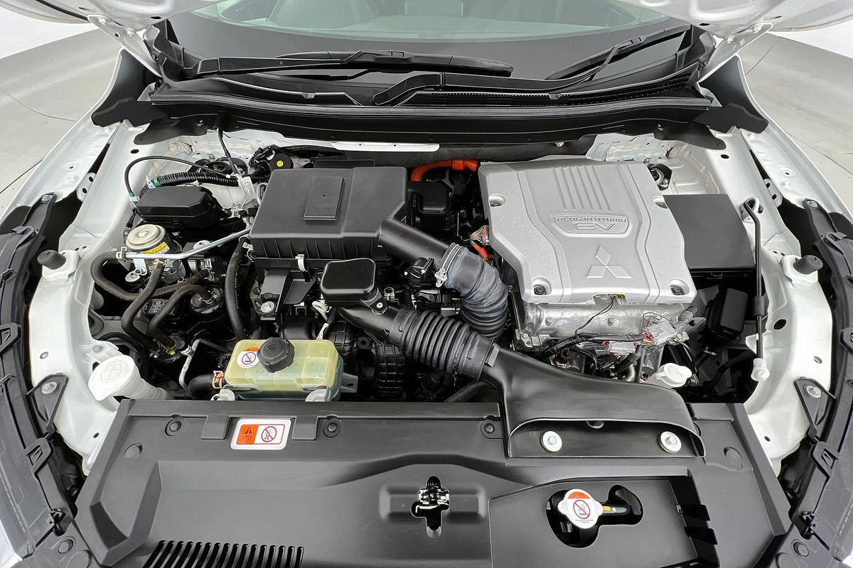 2021 Mitsubishi Eclipse Cross PHEV ES YB