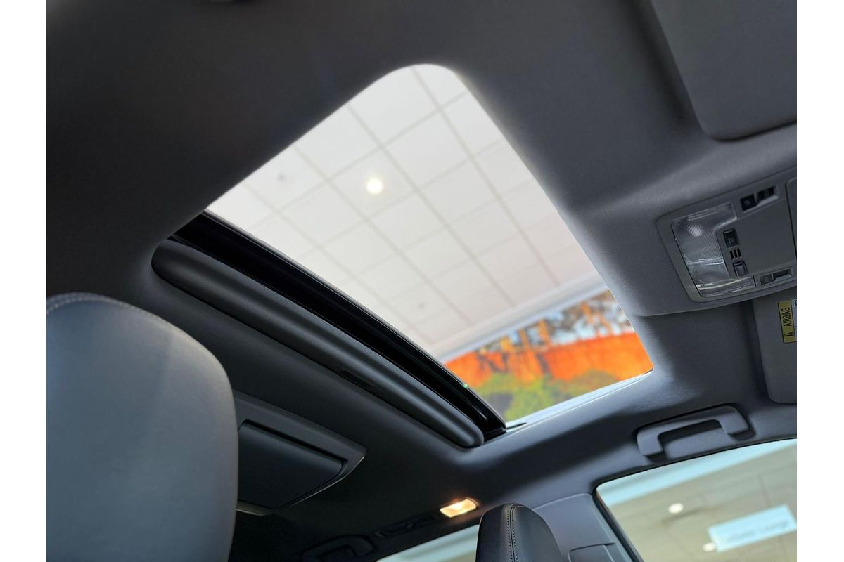 2016 Toyota Kluger Grande GSU50R