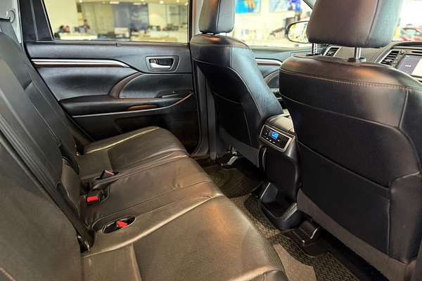 2016 Toyota Kluger Grande GSU50R