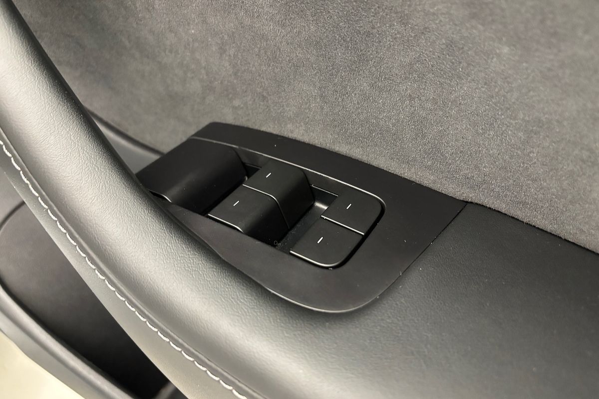 2021 TESLA MODEL 3 STANDARD RANGE PLUS RWD 1 SP AUTOMATIC 5D SEDAN NA