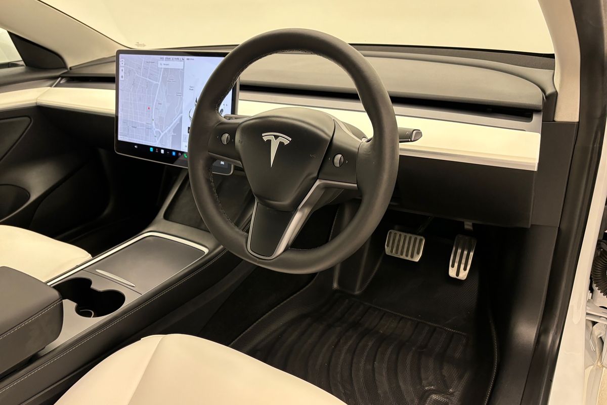 2021 TESLA MODEL 3 STANDARD RANGE PLUS RWD 1 SP AUTOMATIC 5D SEDAN NA
