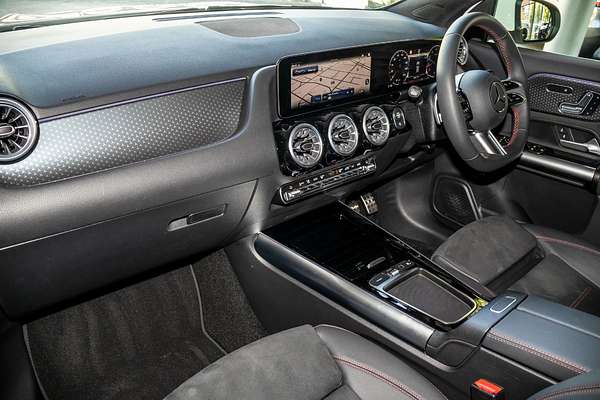 2025 Mercedes-Benz GLA-Class GLA200 H247