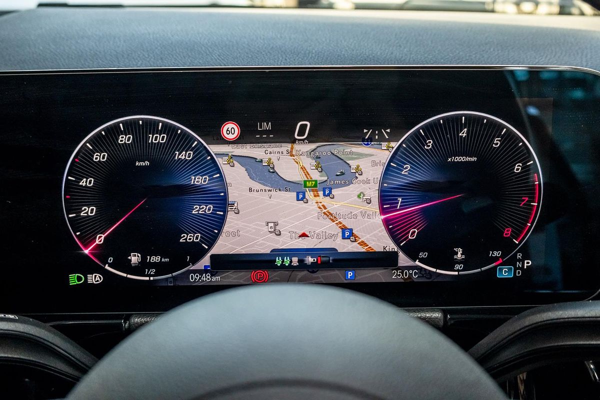 2025 Mercedes-Benz GLA-Class GLA200 H247