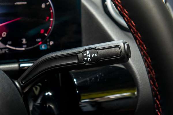 2025 Mercedes-Benz GLA-Class GLA200 H247