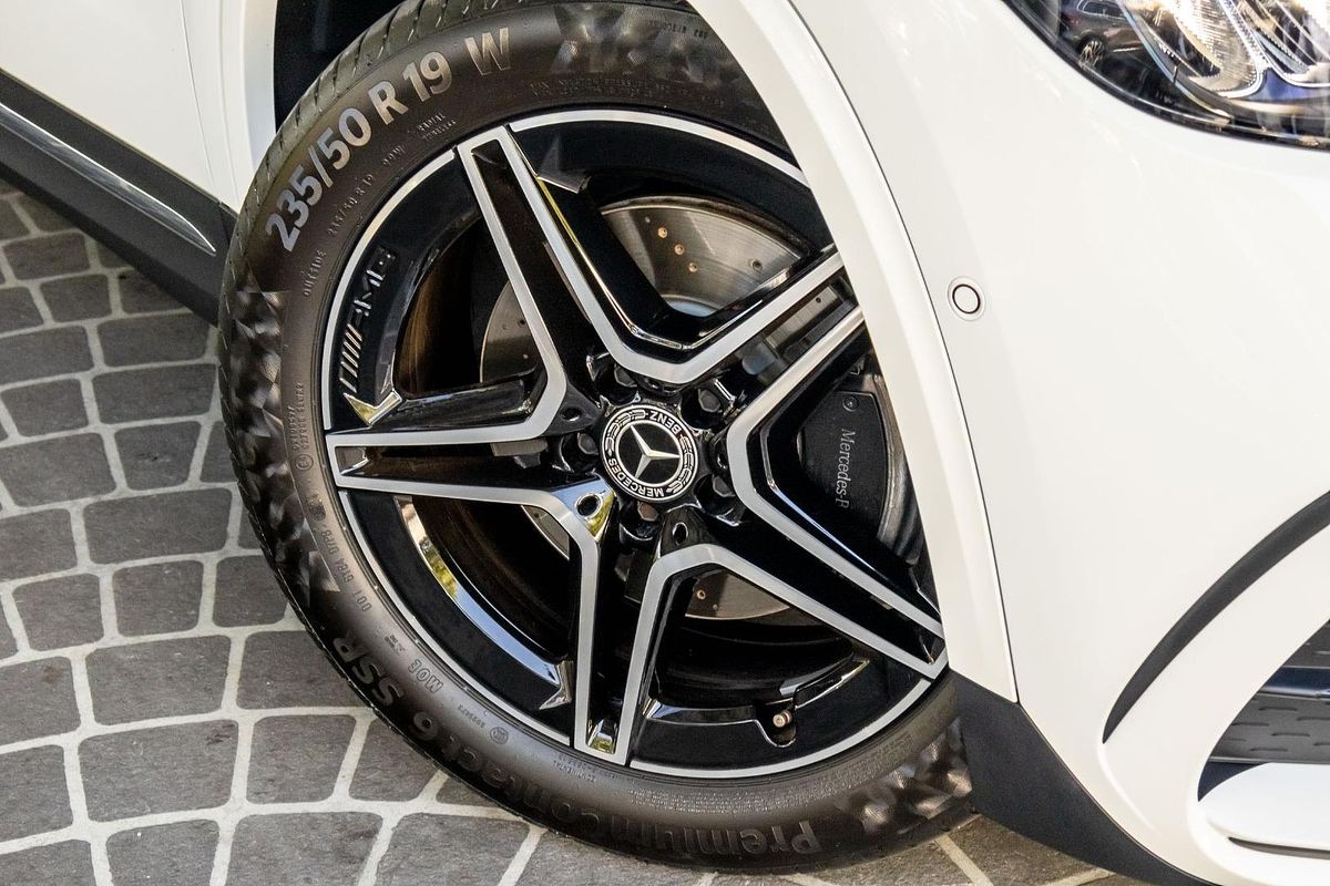 2025 Mercedes-Benz GLA-Class GLA200 H247