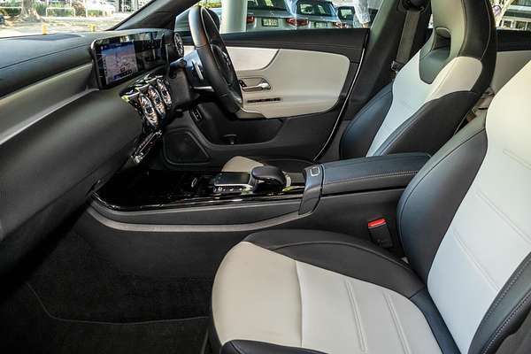 2022 Mercedes-Benz CLA-Class CLA200 C118