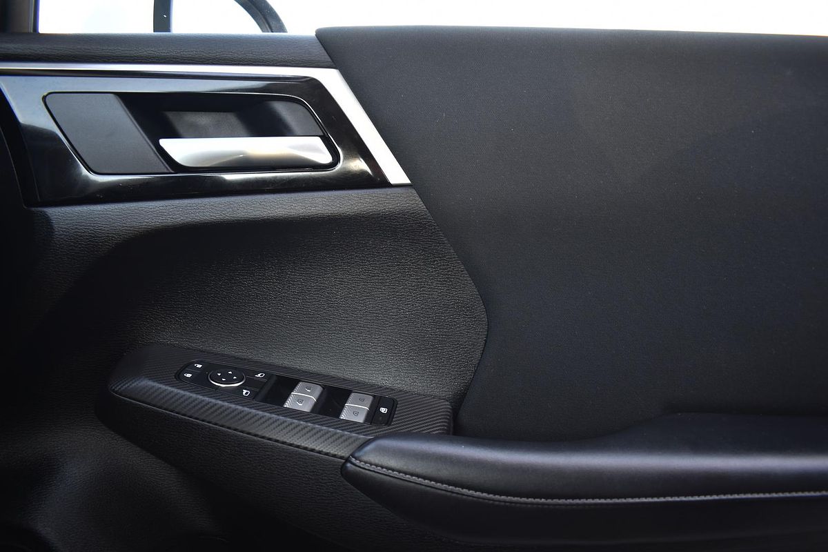 2024 Mitsubishi Outlander ES ZM