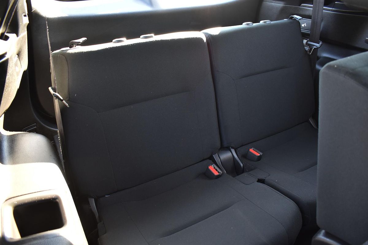 2024 Mitsubishi Outlander ES ZM
